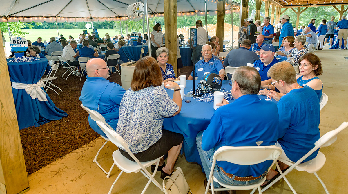 MTSU alumni and friends enjoy food, beverages and conversation during the 2018 Pigskin Pregame last August at Hop Springs Beer Park, which is partnering with MTSU fermentation science. This year’s “Pigskin” will be held at 6 p.m. Saturday, Aug. 10, at the home of Jonathan Harmon, 746 E. Main St., in Murfreesboro. The deadline to register is Aug. 2. (MTSU file photo by Eric Sutton)