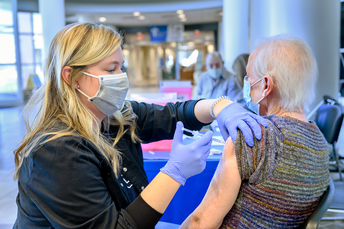 Mtsu Opens Covid-19 Vaccine Clinic Access At Rec Center For Faculty Staff Students Retirees Mtsu News
