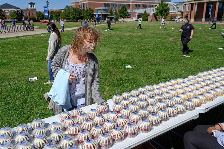 Middle Tennessee State University students participated in the 2020 Homecoming Picnic and Cake Walk outside the Recreation Center in October 2020, one of many events that students can now learn about through the new Campus Life initiative. (MTSU file photo by Andy Heidt)