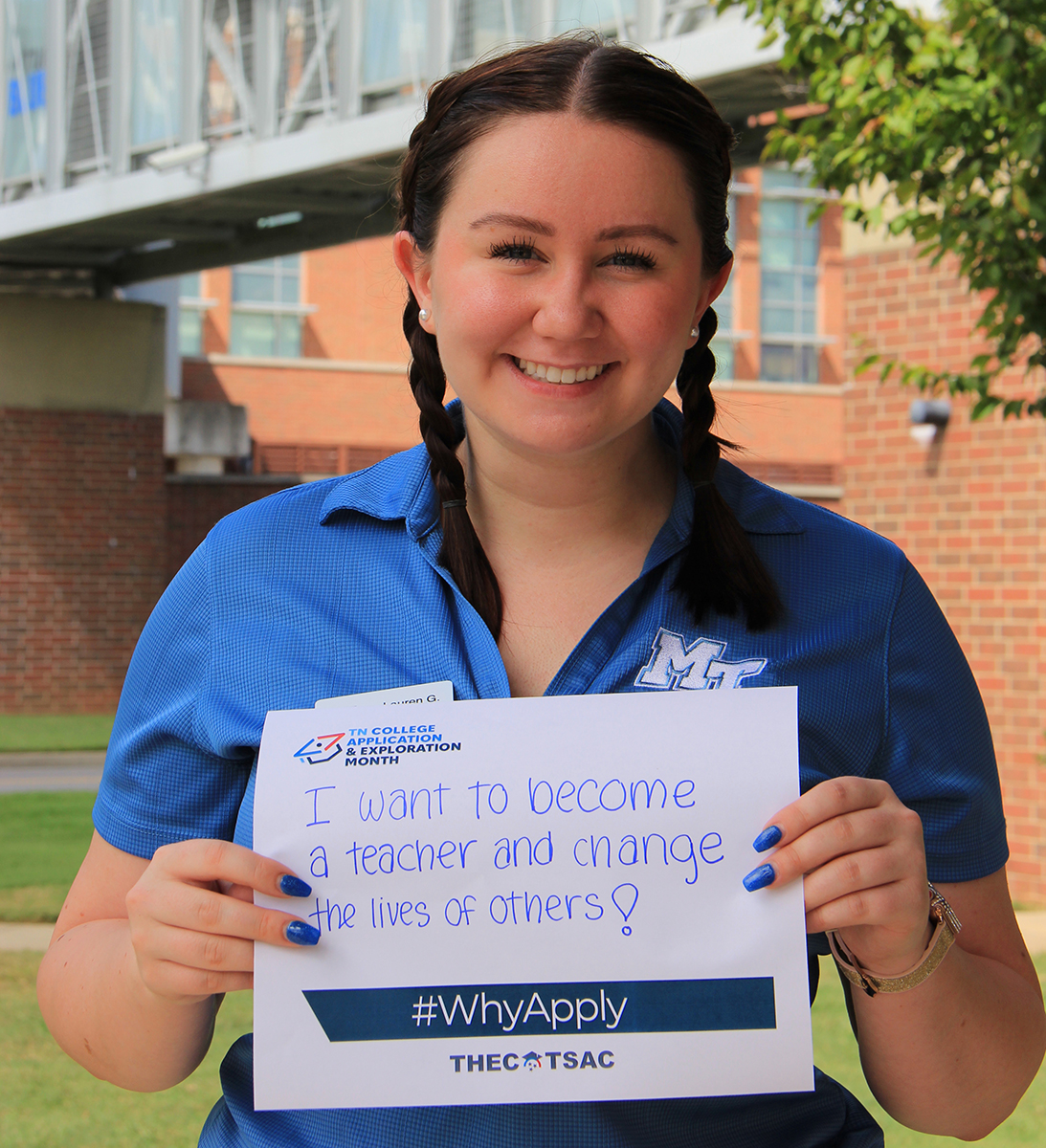 Lauren Goodman, an MTSU junior elementary education major from Murfreesboro, promotes the #WhyApply effort during the fall college application season. MTSU will waive application fees until 11:55 p.m. Sunday, Sept. 26. MTSU staff will assist students attending the Saturday, Sept. 25, True Blue Preview event with the application process — and waive the application fee. (MTSU photo by Katie Roberts)