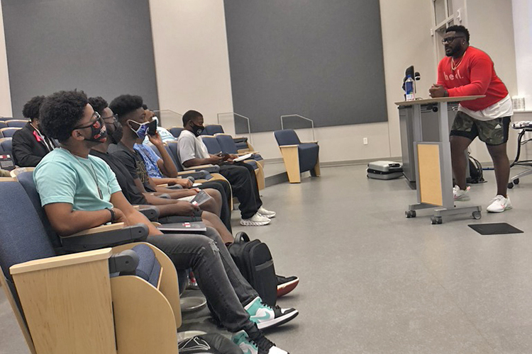 Jay Barnett, an author, speaker, family therapist and mental health coach, speaks to MTSU students participating in the 2021-22 Black Male Lecture Series during an October session in the Academic Classroom Building. The series is sponsored by the Office of Student Success and aims to improve the graduation and retention rates of Black male students on campus. (Submitted photo)