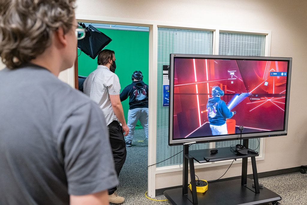 Attendees test out the virtual reality equipment Nov. 17 during the VR Night held in the Makerspace to introduce students to the tools, technology and resources available in James E. Walker Library. (MTSU photo by Cat Curtis Murphy)