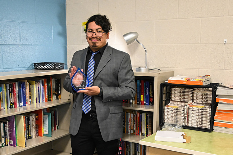 Middle Tennessee State University’s College of Education presented David Bonilla, seventh grade English Language Arts teacher at Whitworth-Buchanan Middle School, a Mentor Teacher of Excellence Award for his superb mentorship of education students at his classroom in Murfreesboro, Tenn., on April 26, 2022. (MTSU photo by Stephanie Barrette)