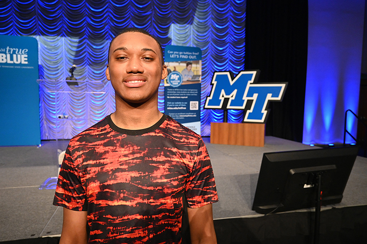 Avery Perry, prospective Middle Tennessee State University student, attends the True Blue Tour kickoff event Wednesday, Aug. 17, 2022, at the Student Union Building on campus to learn more about the university’s program options for his interest in computer hardware development. (MTSU photo by Stephanie Barrette)