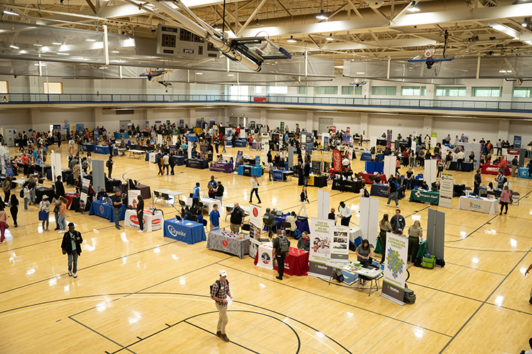 Middle Tennessee State University’s 2022 Fall Career Fair held Sept. 29 in the Campus Recreation Center drew roughly 960 students and alumni and 160 employers during the three-hour event. (MTSU photo by James Cessna)