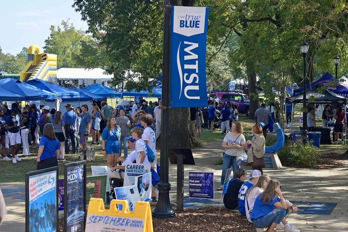 Middle Tennessee State University students, alumni, faculty and staff tailgate during Homecoming Day activities Saturday, Sept. 23, in Walnut Grove. Hundreds of people of all ages enjoyed the variety of fun activities. (MTSU photo by Andy Heidt)