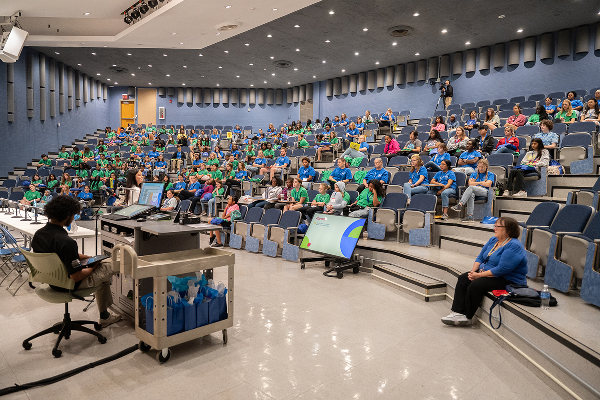 Nearly 200 middle school and high school girls from across the Midstate attended the annual Tennessee Girls in STEM Conference at Middle Tennessee State University Saturday, Sept. 30, on the MTSU campus. They were introduced to fun and challenging hands-on activities. (MTSU photo by James Cessna)