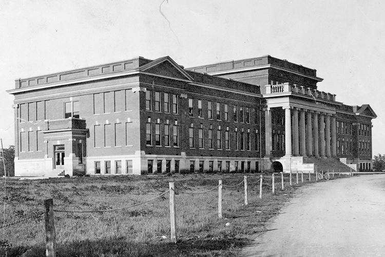 Historic photo of Kirksey Old Main, the first of the five original buildings constructed on what was then Middle Tennessee State Normal School when founded in 1911 and is now Middle Tennessee State University. (MTSU file photo)