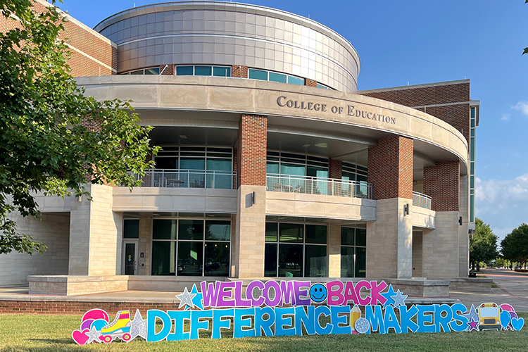 MTSU's College of Education welcomes new and returning students back to campus with its second annual "Rolling into Education!" event. (MTSU photo by Kristen Keene)