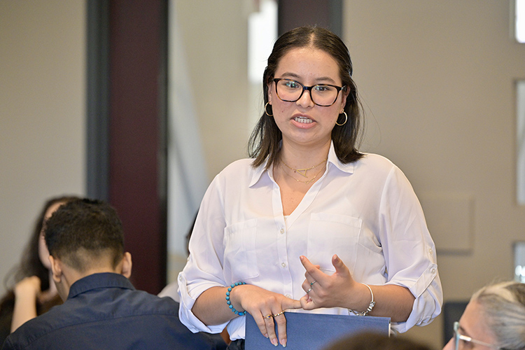 Middle Tennessee State University finance major Aykut Iri, of Murfreesboro, Tenn., speaks at the first meeting of the newest cohort of students participating in the MTSU Chair of Excellence in Regional and Urban Planning’s Scholars Program inside the Business and Aerospace Building on the MTSU campus in Murfreesboro, Tenn. Iri is among 10 students in the newest cohort who will be working with faculty members to focus on livability challenges in the region through multidisciplinary research and mentorship. (MTSU photo by Andy Heidt)