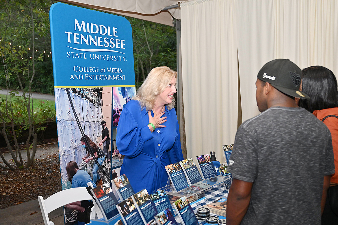 Beverly Keel, left, dean of the College of Media and Entertainment at Middle Tennessee State University in Murfreesboro, Tenn., talks with students and their families who attended the university’s True Blue Tour student recruitment event held Wednesday, Sept. 18, at the Nashville Zoo. (MTSU photo by James Cessna)