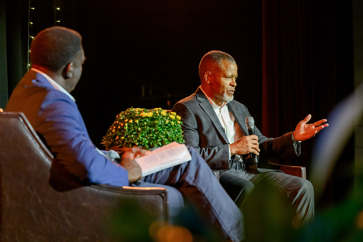 Motivational speaker, consultant and author Isaac Ford Jr., right, shares his insights about the importance of diversity with the audience attending “A Conversation on Resilience and Perseverance” hosted Oct. 9 by Middle Tennessee State University Office of Intercultural and Diversity Affairs in the Keathley University Theater on campus in Murfreesboro, Tenn. At left is MTSU student Ben Thompson, who served as moderator. (MTSU photo by Cat Curtis Murphy)