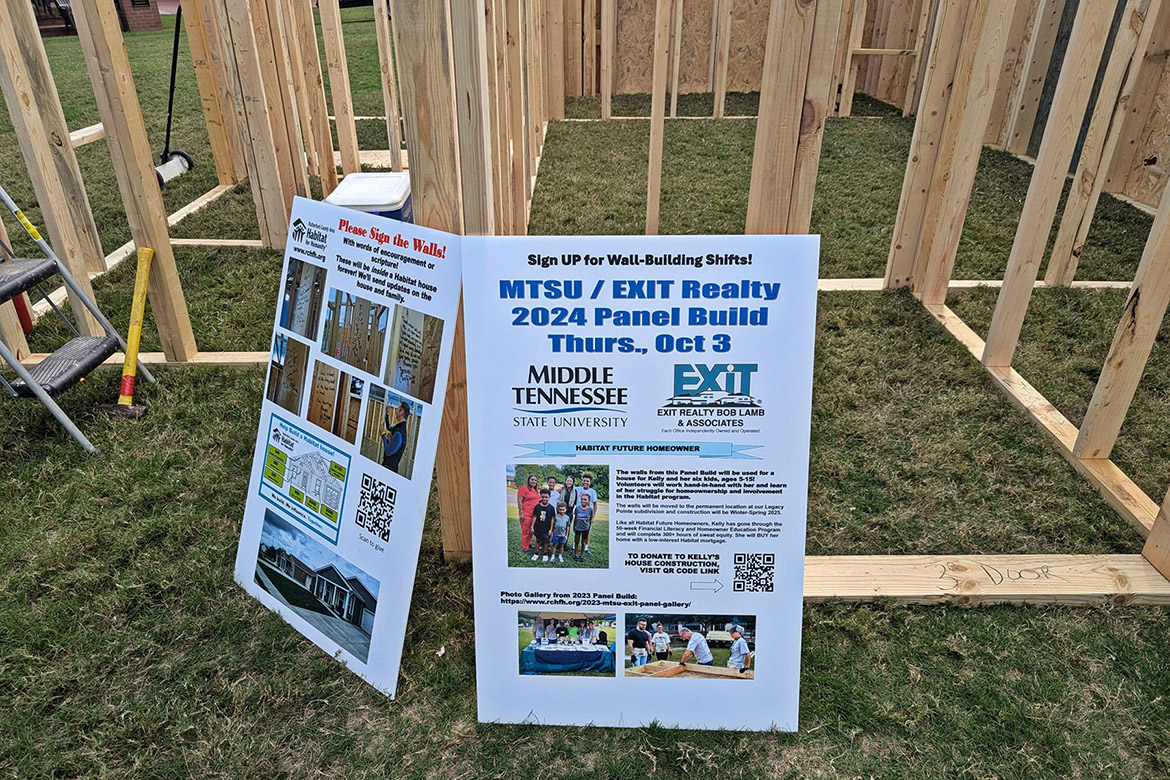 Middle Tennessee State University held a Habitat for Humanity panel build on Thursday, Oct. 3, in the Student Union Commons, drawing student, faculty and staff and Exit Realty volunteers in Murfreesboro, Tenn. (Photo courtesy of Rutherford County Area Habitat for Humanity)