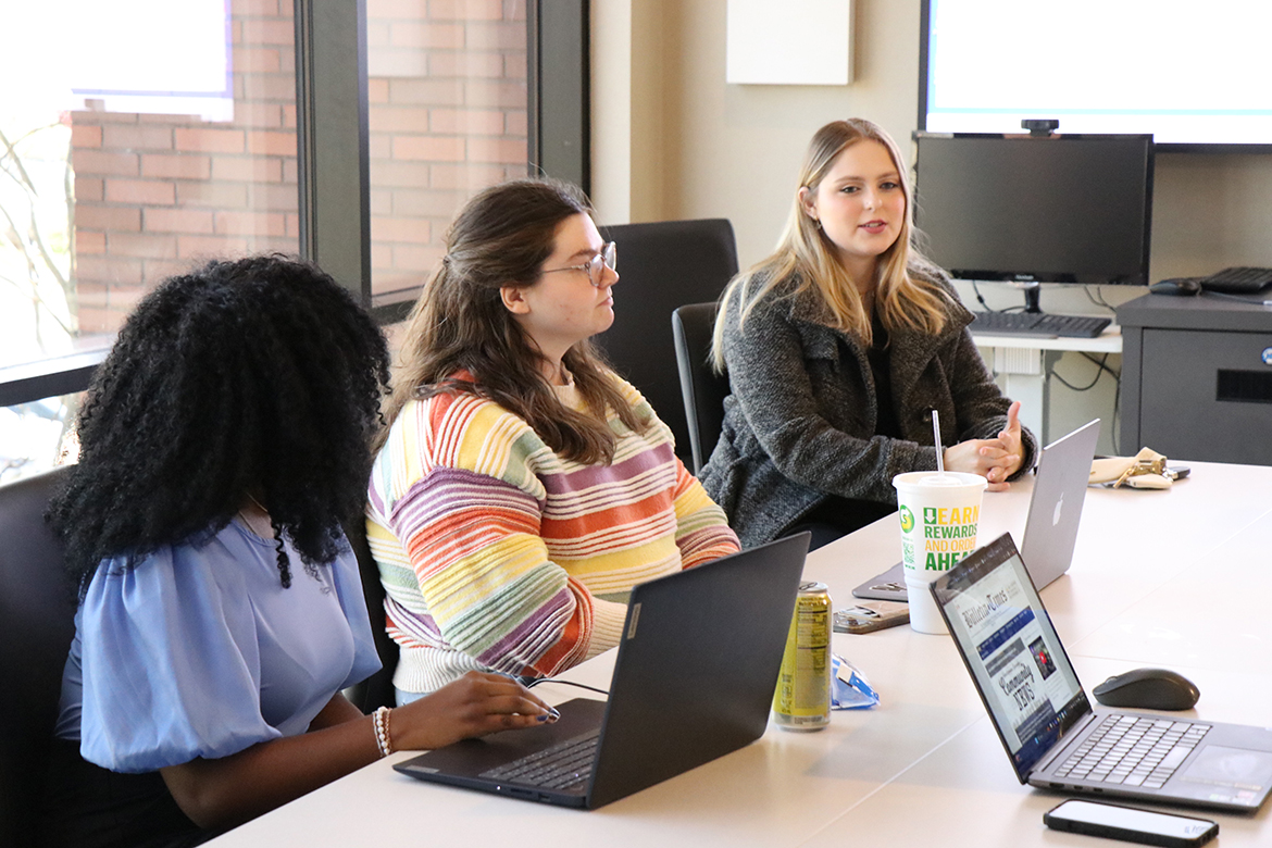 From left, Middle Tennessee State University School of Journalism and Strategic Media students Jaeda Jackson, Callie Welch and Bailey Lowe attend a planning meeting inside the Bragg Media and Entertainment Building on campus in Murfreesboro, Tenn., ahead of beginning their assignments at Tennessee newspapers as part of the Potter Ambassador Program. (Submitted photo)