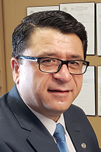 Dr. Murat Arik