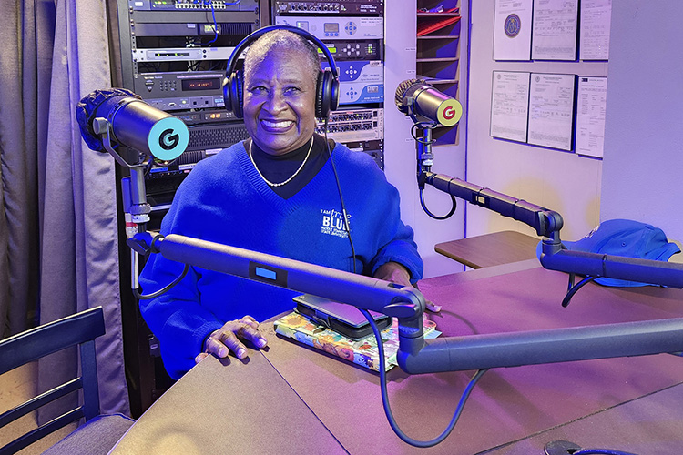 Gloria Bonner, MTSU emeritus dean of education and Bleed Blue blood drive committee member, awaits an Oct. 19 interview in WGNS Radio’s downtown Murfreesboro, Tenn., studio. (MTSU photo by Jimmy Hart).