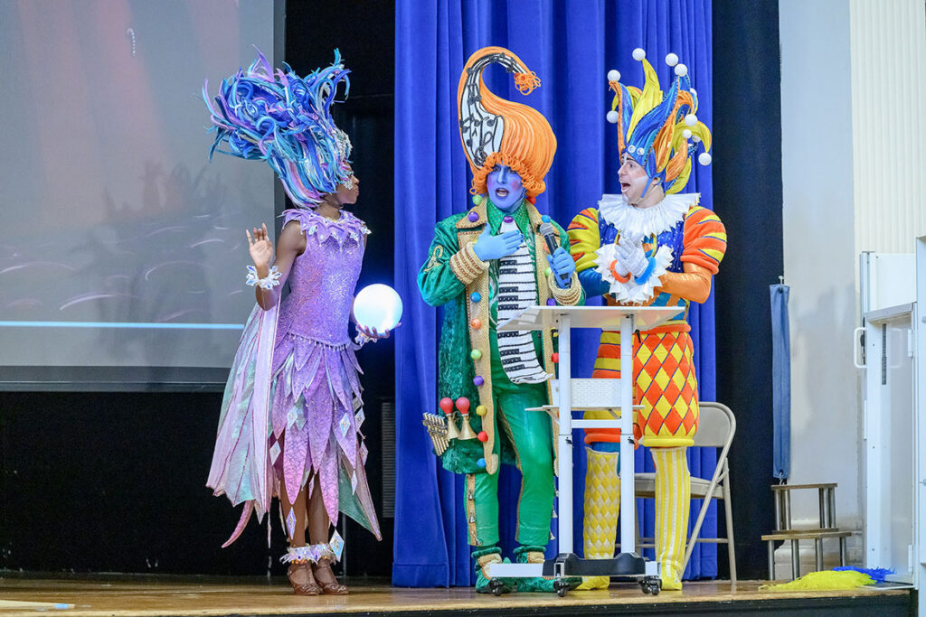 Elementary students at Homer Pittard Campus School in Murfreesboro, Tenn., were treated with a performance from POMP, SNOW & CIRQUEumstance, on Oct. 22, 2026, thanks to a partnership with Gaylord Opryland and Middle Tennessee State University’s College of Education. (MTSU Photo by J. Intintoli)